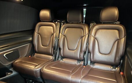 Mercedes-Benz V-Класс, 2018 год, 6 500 000 рублей, 19 фотография