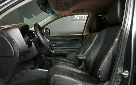 Mitsubishi Outlander III рестайлинг 3, 2018 год, 1 750 000 рублей, 7 фотография