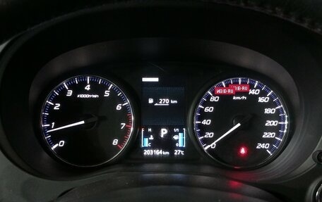 Mitsubishi Outlander III рестайлинг 3, 2018 год, 1 750 000 рублей, 9 фотография