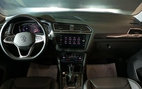 Volkswagen Tiguan II, 2021 год, 2 785 000 рублей, 8 фотография