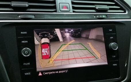 Volkswagen Tiguan II, 2021 год, 2 785 000 рублей, 17 фотография