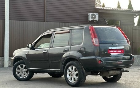 Nissan X-Trail, 2004 год, 380 000 рублей, 2 фотография