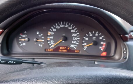 Mercedes-Benz E-Класс, 1997 год, 377 500 рублей, 6 фотография