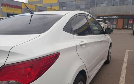 Hyundai Solaris II рестайлинг, 2016 год, 1 100 000 рублей, 3 фотография