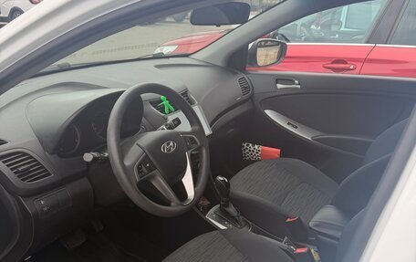 Hyundai Solaris II рестайлинг, 2016 год, 1 100 000 рублей, 6 фотография
