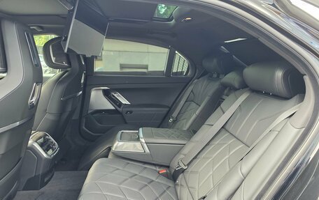 BMW 7 серия, 2025 год, 16 490 000 рублей, 15 фотография