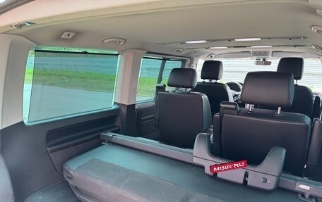 Volkswagen Multivan T6 рестайлинг, 2019 год, 3 950 000 рублей, 10 фотография