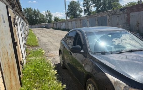Chevrolet Cruze II, 2012 год, 950 000 рублей, 3 фотография