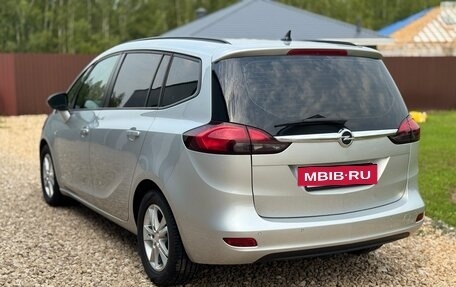 Opel Zafira C рестайлинг, 2015 год, 1 290 000 рублей, 4 фотография
