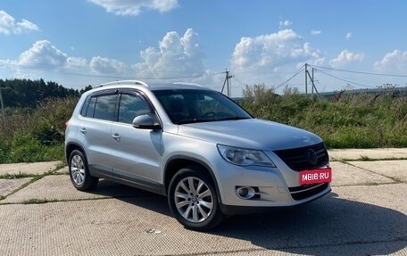 Volkswagen Tiguan I, 2010 год, 1 090 000 рублей, 2 фотография