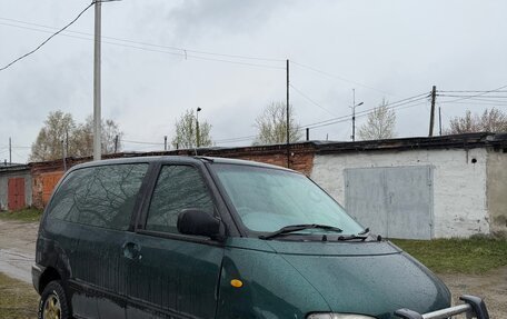 Nissan Serena I, 1997 год, 450 000 рублей, 2 фотография