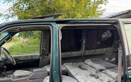 Nissan Serena I, 1997 год, 450 000 рублей, 11 фотография
