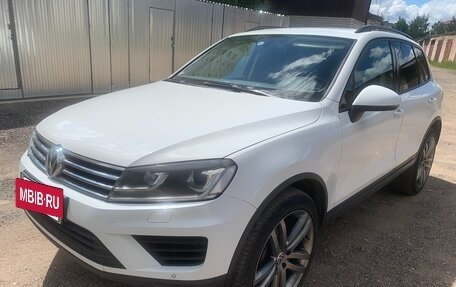Volkswagen Touareg III, 2015 год, 3 000 000 рублей, 2 фотография