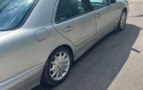Mercedes-Benz E-Класс, 2002 год, 790 000 рублей, 16 фотография