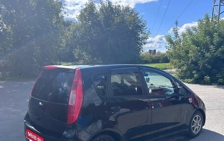 Mitsubishi Colt VI рестайлинг, 2002 год, 195 000 рублей, 4 фотография