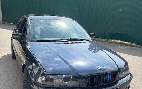 BMW 3 серия, 2001 год, 900 000 рублей, 1 фотография