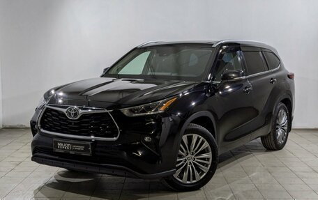 Toyota Highlander, 2023 год, 4 200 000 рублей, 1 фотография