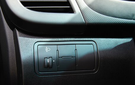 Hyundai Solaris II рестайлинг, 2014 год, 980 000 рублей, 20 фотография