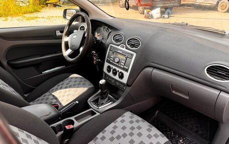 Ford Focus II рестайлинг, 2007 год, 310 000 рублей, 17 фотография