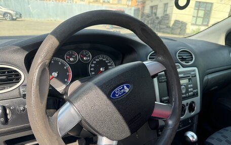 Ford Focus II рестайлинг, 2007 год, 310 000 рублей, 23 фотография