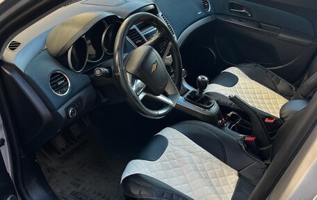 Chevrolet Cruze II, 2012 год, 775 600 рублей, 7 фотография