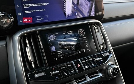 Lexus LX, 2025 год, 19 290 000 рублей, 24 фотография