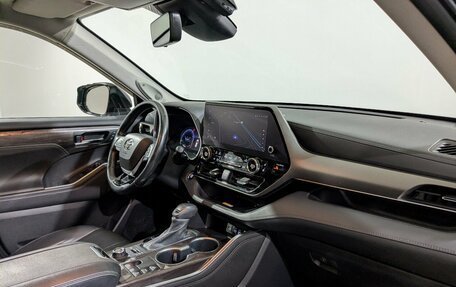 Toyota Highlander, 2023 год, 4 200 000 рублей, 15 фотография