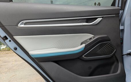 Geely Emgrand, 2023 год, 1 620 000 рублей, 11 фотография