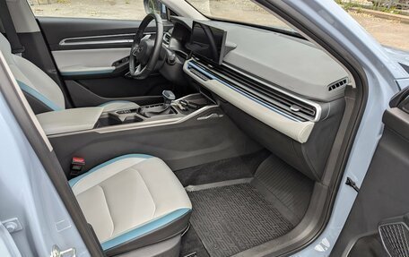Geely Emgrand, 2023 год, 1 620 000 рублей, 14 фотография
