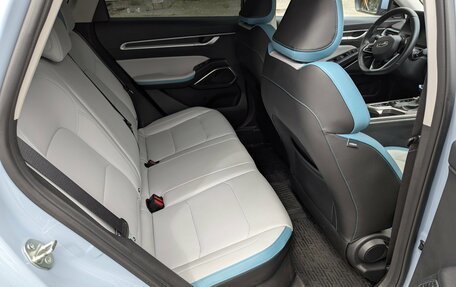 Geely Emgrand, 2023 год, 1 620 000 рублей, 13 фотография
