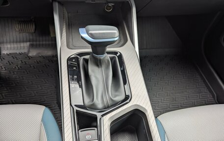 Geely Emgrand, 2023 год, 1 620 000 рублей, 22 фотография