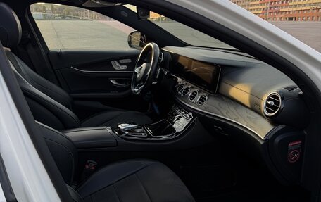 Mercedes-Benz E-Класс, 2016 год, 2 850 000 рублей, 7 фотография