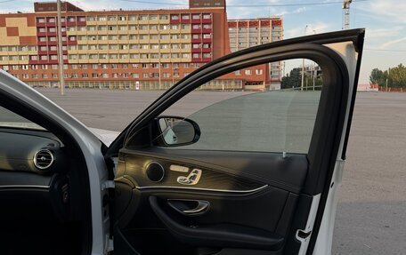 Mercedes-Benz E-Класс, 2016 год, 2 850 000 рублей, 8 фотография