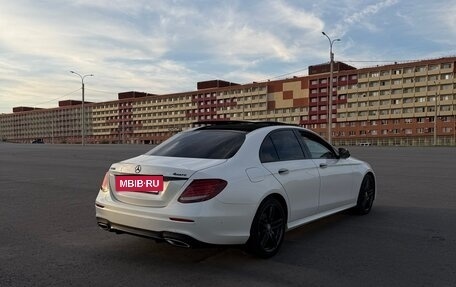 Mercedes-Benz E-Класс, 2016 год, 2 850 000 рублей, 6 фотография