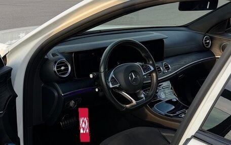 Mercedes-Benz E-Класс, 2016 год, 2 850 000 рублей, 13 фотография