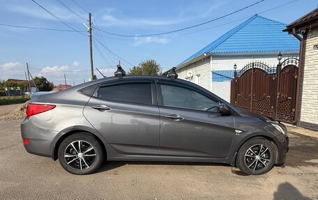 Hyundai Solaris II рестайлинг, 2016 год, 1 050 000 рублей, 3 фотография