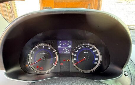 Hyundai Solaris II рестайлинг, 2016 год, 1 050 000 рублей, 8 фотография