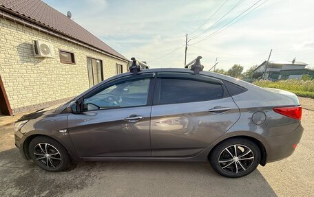 Hyundai Solaris II рестайлинг, 2016 год, 1 050 000 рублей, 5 фотография