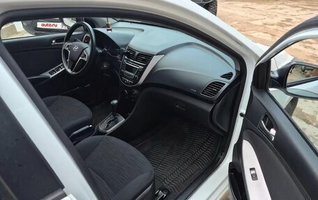 Hyundai Solaris II рестайлинг, 2014 год, 800 000 рублей, 8 фотография