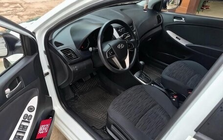 Hyundai Solaris II рестайлинг, 2014 год, 800 000 рублей, 7 фотография