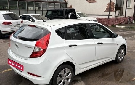 Hyundai Solaris II рестайлинг, 2014 год, 800 000 рублей, 4 фотография