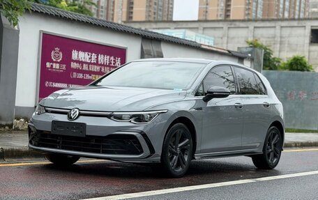 Volkswagen Golf VIII, 2022 год, 2 125 000 рублей, 3 фотография