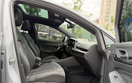 Volkswagen Golf VIII, 2022 год, 2 125 000 рублей, 11 фотография