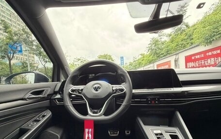 Volkswagen Golf VIII, 2022 год, 2 125 000 рублей, 15 фотография