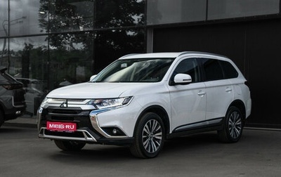 Mitsubishi Outlander III рестайлинг 3, 2020 год, 2 399 000 рублей, 1 фотография