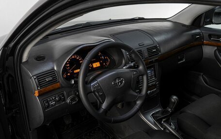 Toyota Avensis III рестайлинг, 2006 год, 650 000 рублей, 10 фотография
