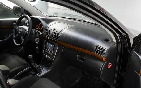 Toyota Avensis III рестайлинг, 2006 год, 650 000 рублей, 15 фотография