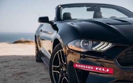 Ford Mustang VI рестайлинг, 2020 год, 3 060 000 рублей, 2 фотография