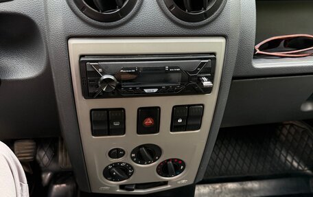 Renault Logan I, 2007 год, 290 000 рублей, 11 фотография