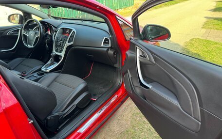 Opel Astra J, 2013 год, 1 150 000 рублей, 25 фотография
